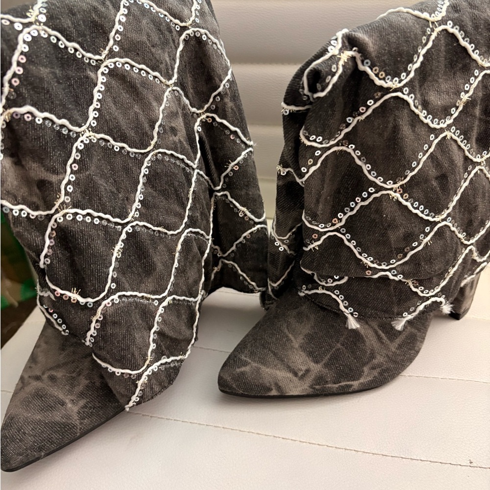 Elegant Black Sequin Women's Boots